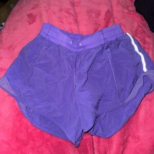 Lulu shorts size 6- 4inch